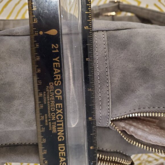 Backpack - Picture 10 of 12